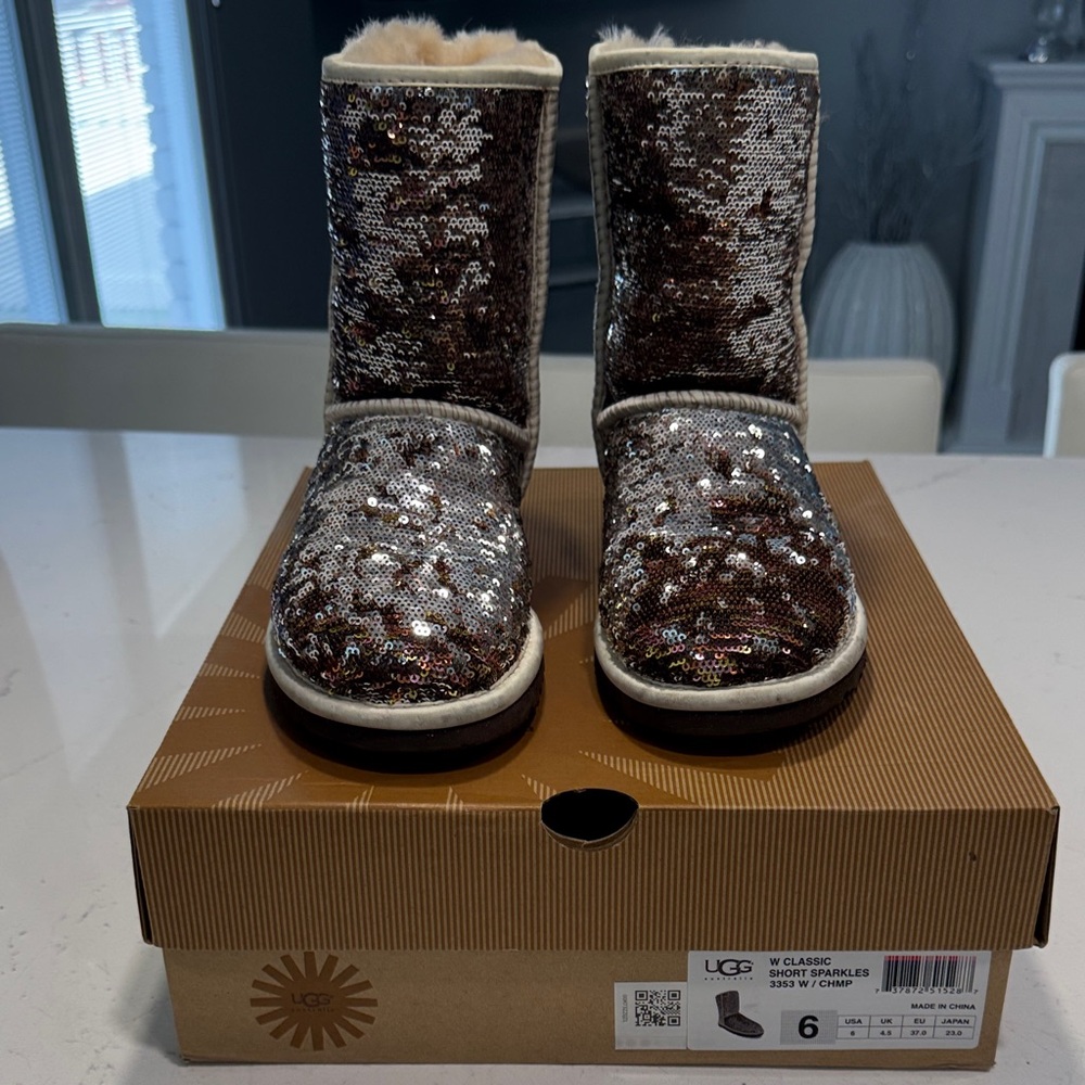 UGG Sequin Short Boots in Chestnut and Cream